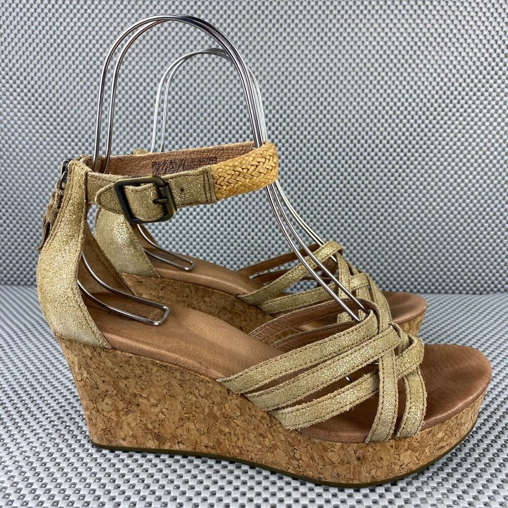 Ugg Australia Wedge Sandals Womens Size 8.5 Gold Metallic Braided Strap